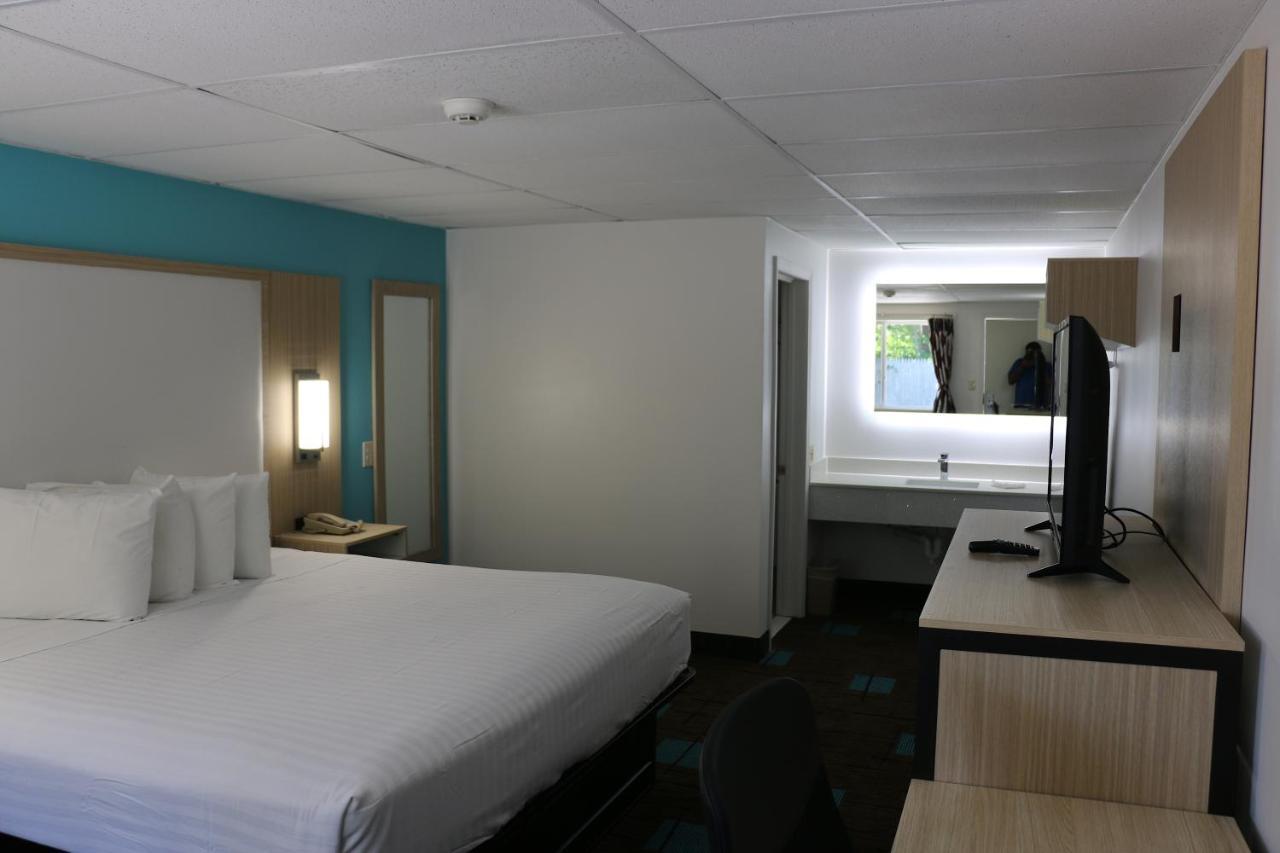 Howard Johnson By Wyndham West Yarmouth Cape Cod מראה חיצוני תמונה