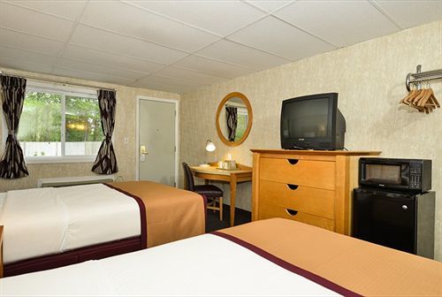 Howard Johnson By Wyndham West Yarmouth Cape Cod מראה חיצוני תמונה