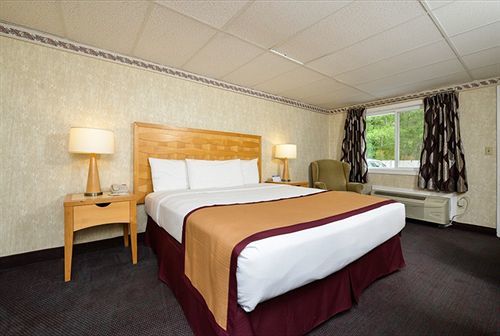 Howard Johnson By Wyndham West Yarmouth Cape Cod מראה חיצוני תמונה